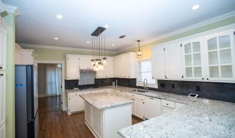 132 Pine Ridge Cir, Brandon, MS 39047