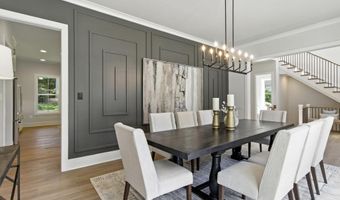 8202 MOCKINGBIRD Dr, Annandale, VA 22003