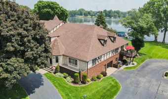 2213 SUNRISE Dr, Appleton, WI 54914