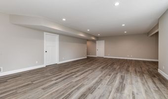 2249 Antler Rdg, Asbury, IA 52002