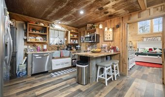 501 Baker Barr Rd, Beattyville, KY 41311