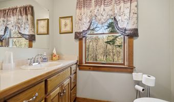 22 Country Ln, Berkley, MA 02779