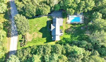 195 Steam Mill Rd, Auburn, NH 03032