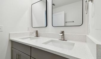 5507 RAINWOOD MEADOWS Dr, Apollo Beach, FL 33572