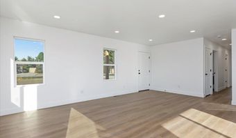 8 Punkin Center Rd, Bellevue, ID 83313