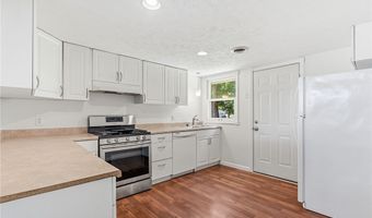 934 Meadowbrook Ave, Alliance, OH 44601