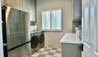460 Club Dr, Aurora, OH 44202