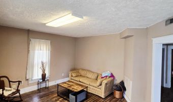 902 N Jefferson St, Ava, MO 65608