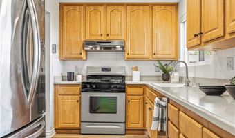 1404 Peacock Blvd, Oceanside, CA 92056