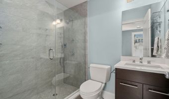 111 B St 8, Boston, MA 02127