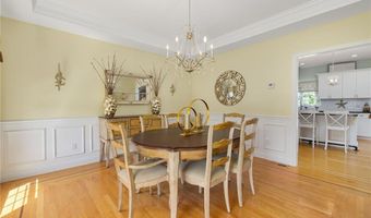 279 Alpine Estates Dr, Cranston, RI 02921