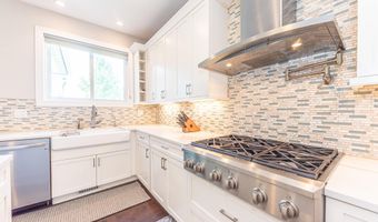 2376 Westbrooke Cir S, Ann Arbor, MI 48105
