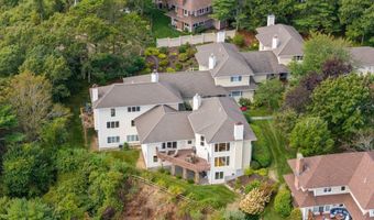 4 Bittersweet Lane 4, Bourne, MA 02532