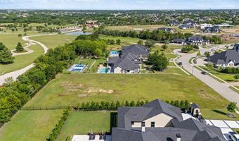 520 Lodge Hill Dr, Heath, TX 75032