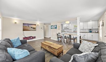 21 E 9th St, Barnegat Light, NJ 08006