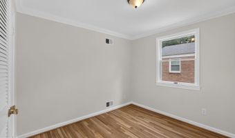 6035 CHATSWORTH Ln, Bethesda, MD 20814