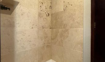 404 Sunbeam Ave, Alamogordo, NM 88310