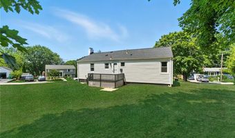 82 Barton Ave, Warwick, RI 02889