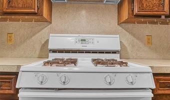 2308 N Flamingo Ln, Altus, OK 73521