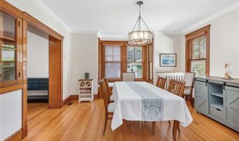 8 Bush St, Newport, RI 02840