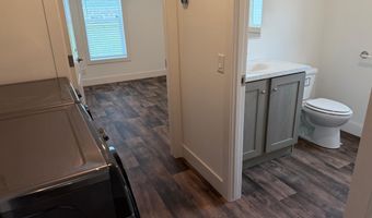 1611 6th Ave E A4, Alexandria, MN 56308