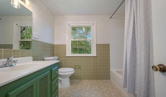 202 CLOVER Dr, Hockessin, DE 19707