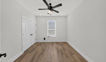 2040 Myrrh Pl, Bentonville, AR 72713