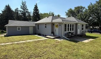 206 8th St, Alton, IA 51003