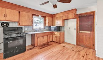 70 Sage Ave, Bridgeport, CT 06610