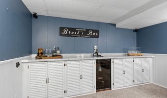1718 SCHAEFER Cir, Appleton, WI 54915
