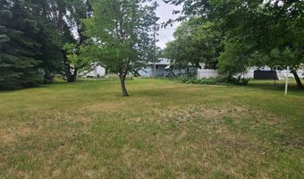 814 Sinclair St, Bottineau, ND 58318