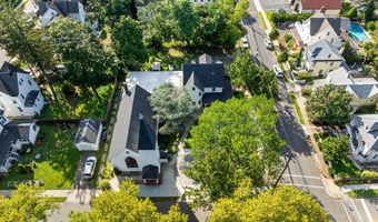 73 3rd Ave, Atlantic Highlands, NJ 07716