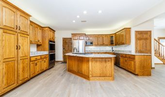 771 E Hickory Ave, Addison, IL 60101