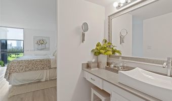 20301 W Country Club Dr 728, Aventura, FL 33180