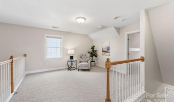 8 Sweet Gum Dr, Asheville, NC 28805