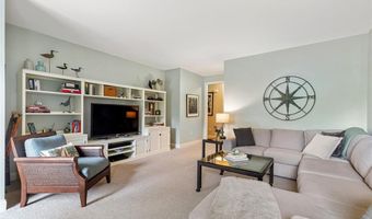 2 Seal Island Rd, Bristol, RI 02809