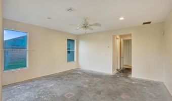 140 NE 7th St, Belle Glade, FL 33430
