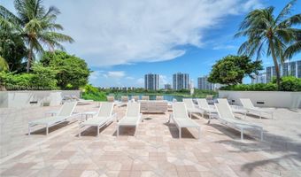 19900 E Country Club Dr 308, Aventura, FL 33180