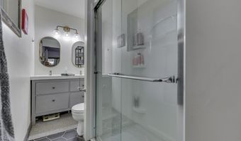 110 N Tresslar Ave, Bargersville, IN 46106