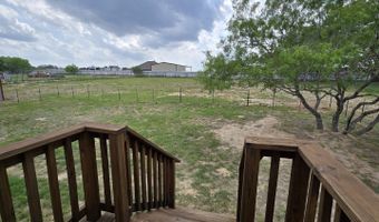 166 County Road 324, Adkins, TX 78101