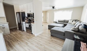 102 Woodlake Ct, Dayton, NV 89403