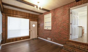 1006 Woodall St, Albertville, AL 35951