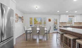 20 Dale Rd, Airmont, NY 10952