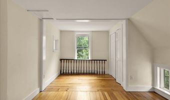 92 Cedar St, Belfast, ME 04915