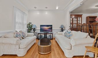 4533 CASABLANCA Ct, Annandale, VA 22003