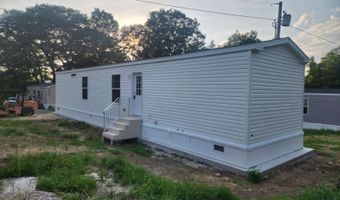 10 Cassie Ln, Bennington, VT 05201