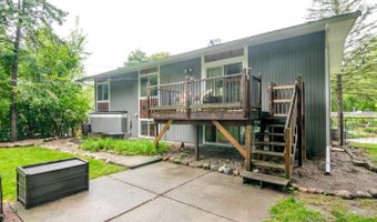 406 Manor Dr, Ann Arbor, MI 48105