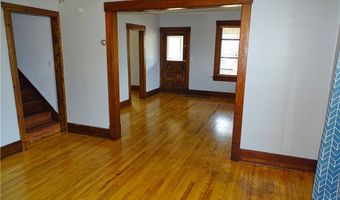 2412 5th St, Eau Claire, WI 54703
