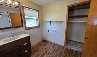 418 N Lloyd St, Aberdeen, SD 57401