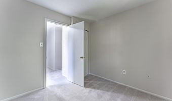 7910 PEYTON FOREST Trl, Annandale, VA 22003